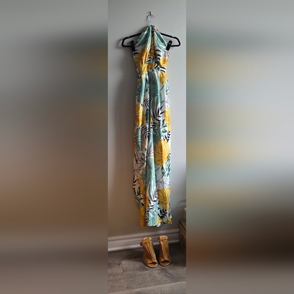 Fashion Nova - Yellow and Green Tropical Pattern Jumpsuit - Size Med - Picture 1 of 5